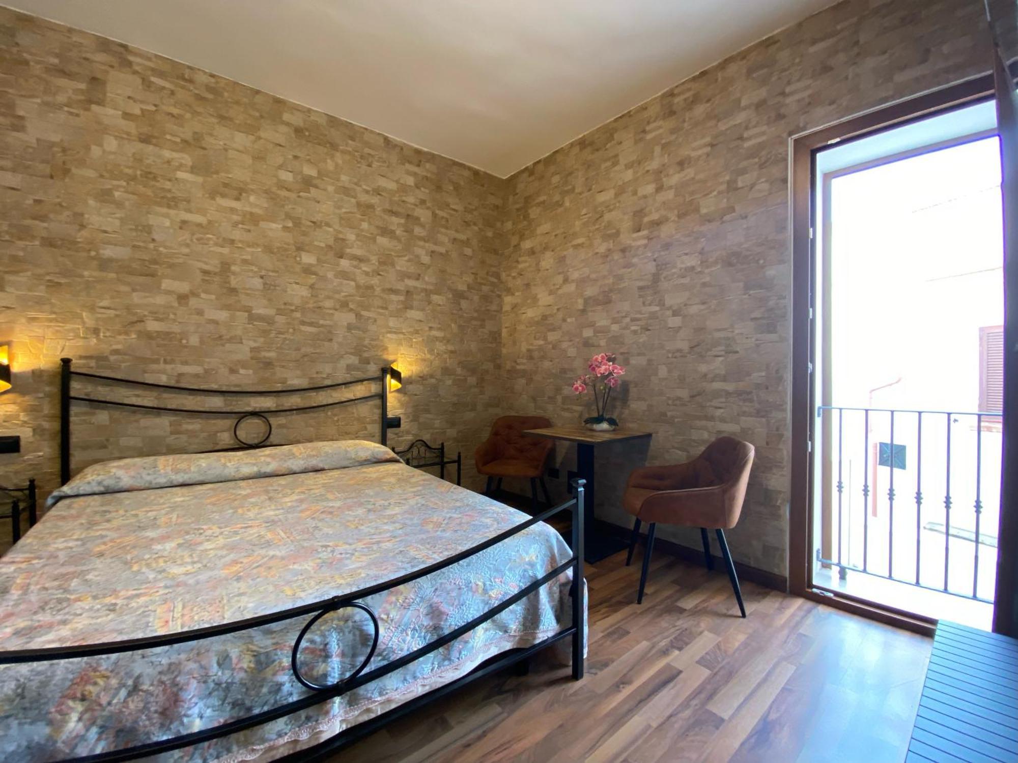 Uria Rooms & Suite B&B Вьесте Экстерьер фото