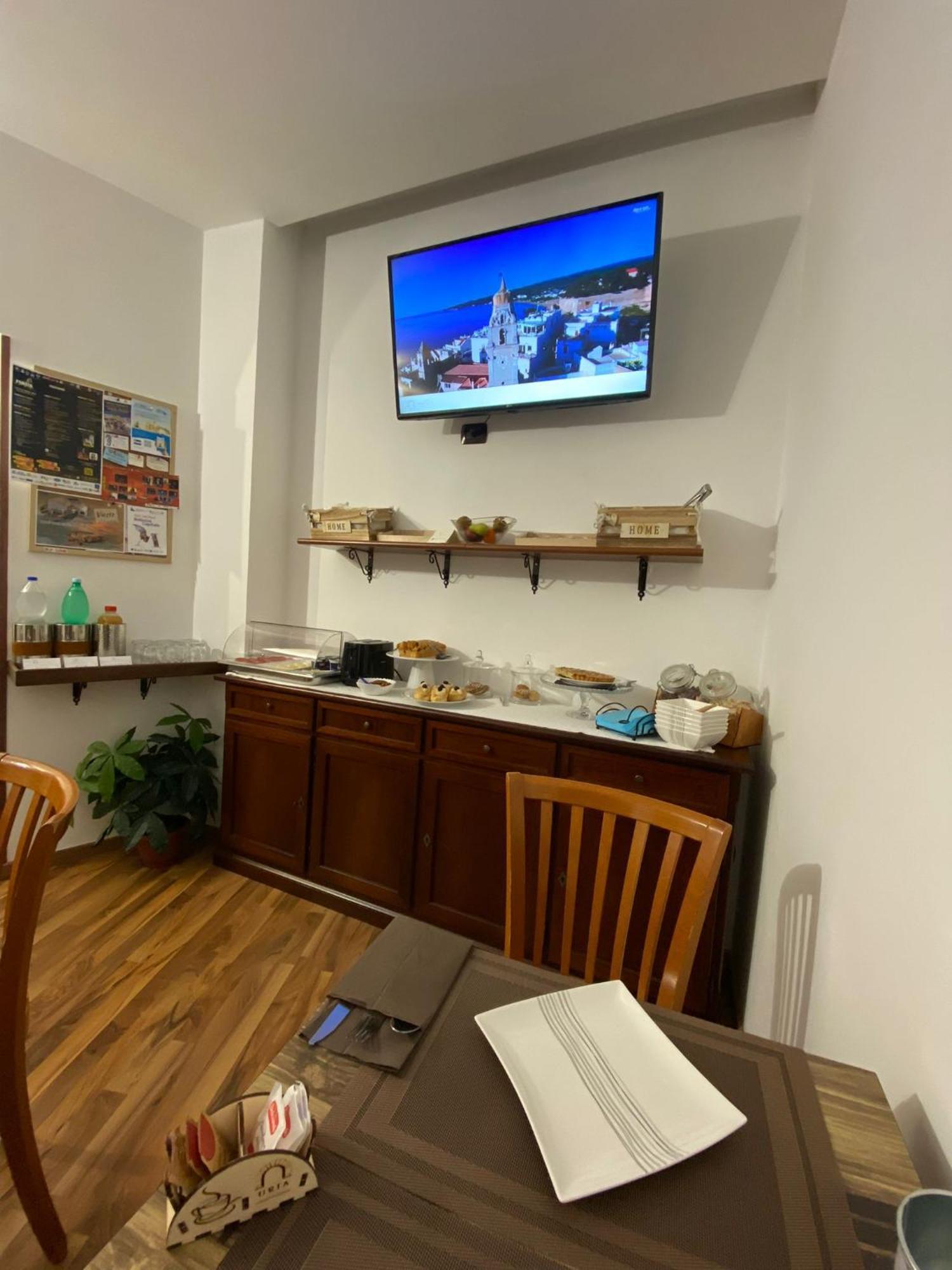 Uria Rooms & Suite B&B Вьесте Экстерьер фото